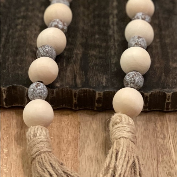Wood Bead Garland in Natural Wood and Painted Gray NWOT - Picture 3 of 4